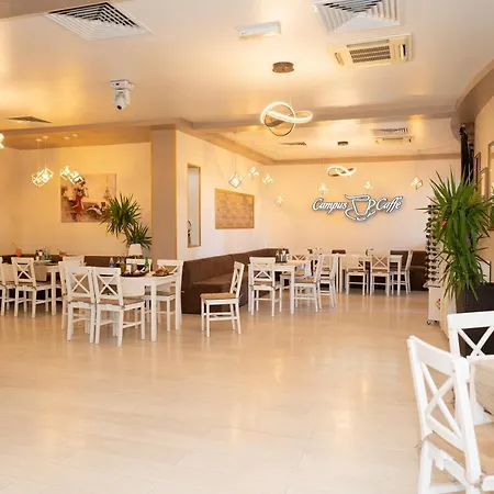 Campus Caffe Mansion *